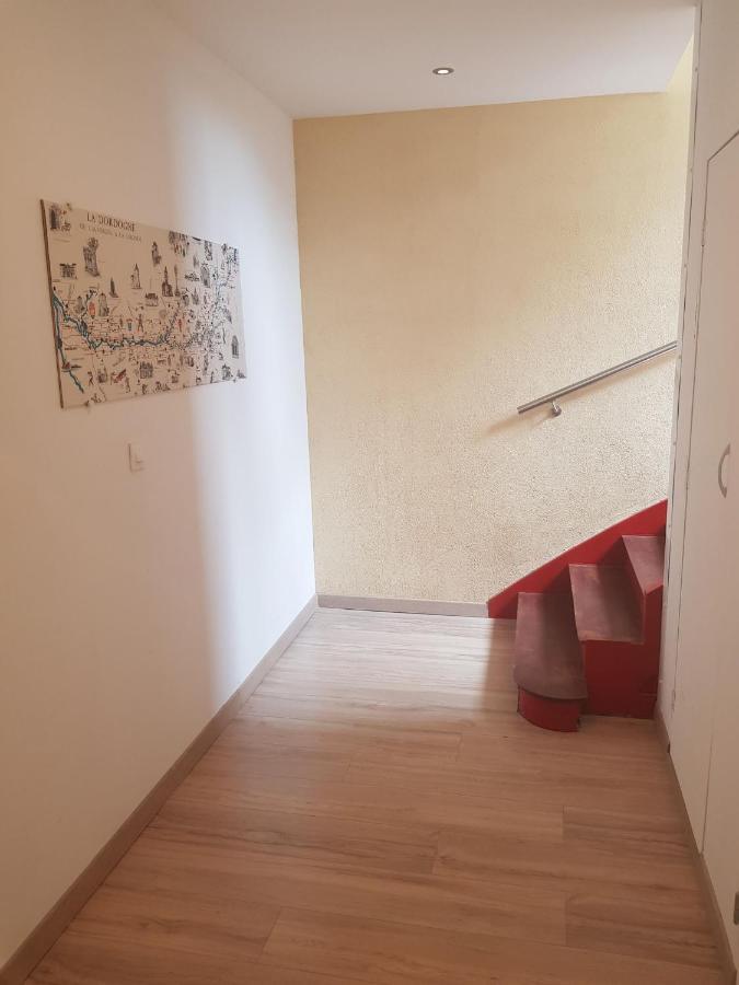 09 - Joli studio neuf avec vue sur jardin arboré et parking privatif gratuit Razac-sur-lʼIsle Extérieur photo