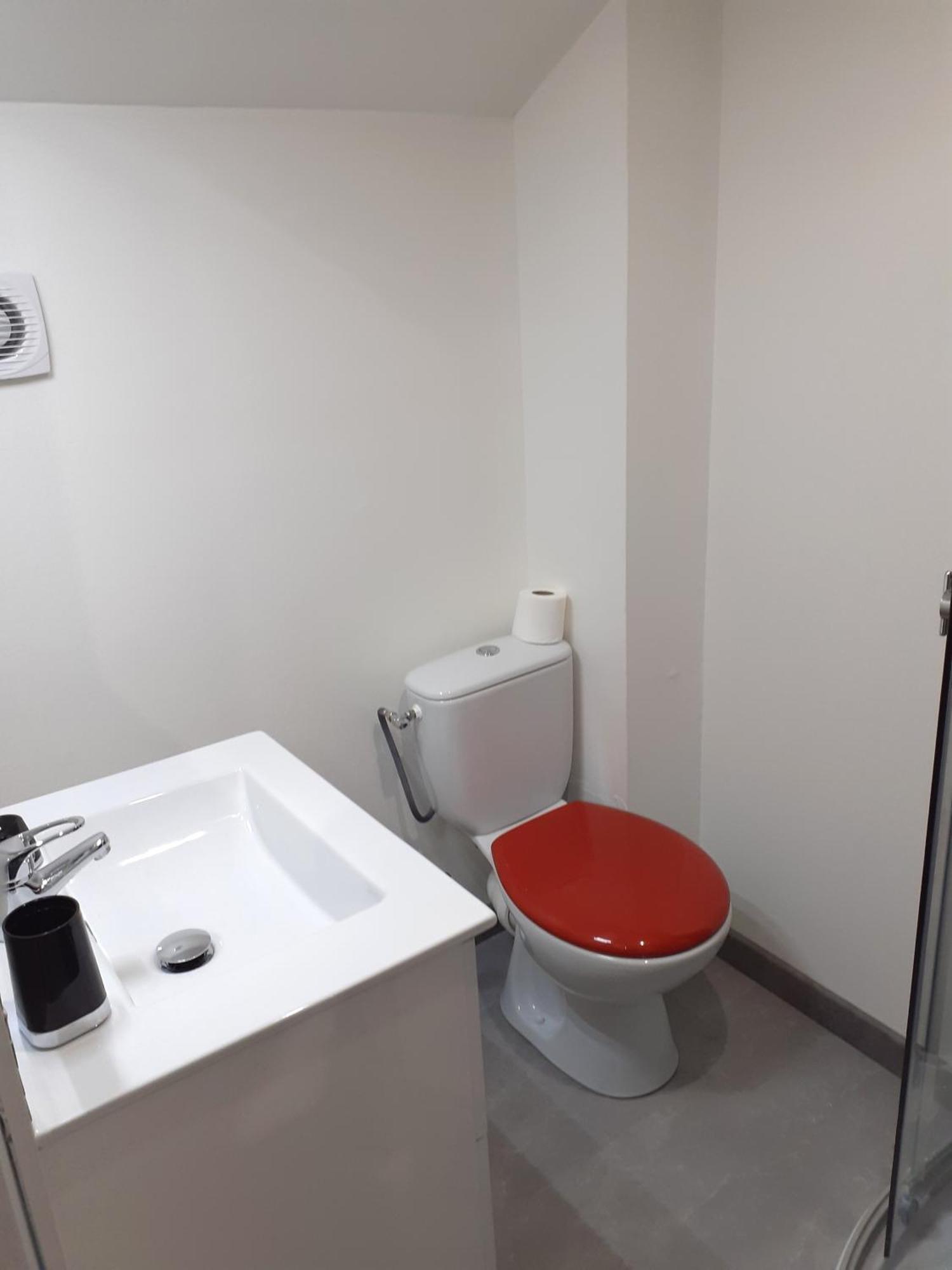 09 - Joli studio neuf avec vue sur jardin arboré et parking privatif gratuit Razac-sur-lʼIsle Extérieur photo