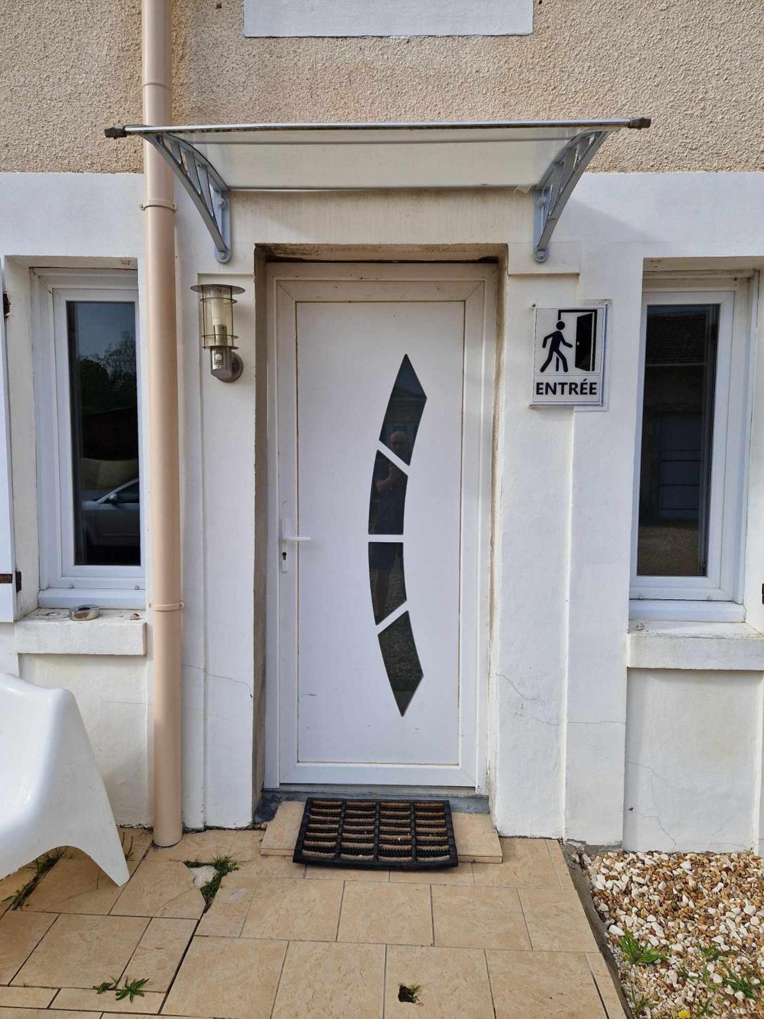 09 - Joli studio neuf avec vue sur jardin arboré et parking privatif gratuit Razac-sur-lʼIsle Extérieur photo